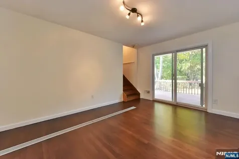 4 Marconi Street Tenafly NJ 07670