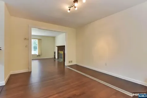 4 Marconi Street Tenafly NJ 07670