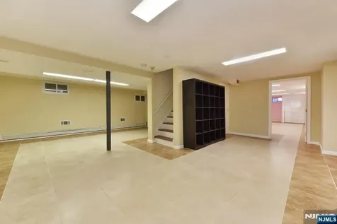 4 Marconi Street Tenafly NJ 07670