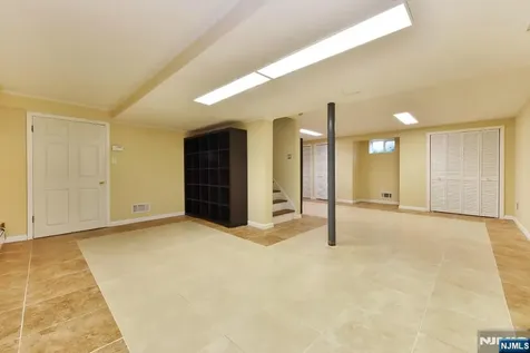 4 Marconi Street Tenafly NJ 07670