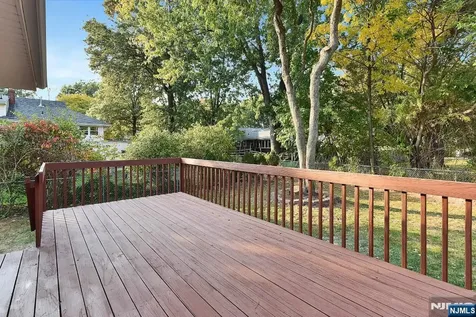 4 Marconi Street Tenafly NJ 07670