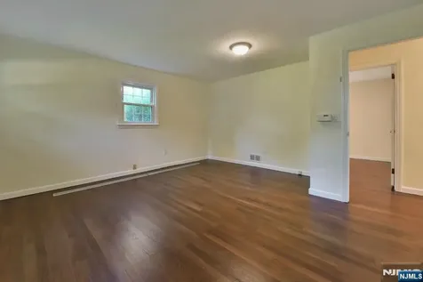 4 Marconi Street Tenafly NJ 07670