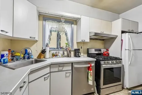 52 Preston Street Ridgefield Park NJ 07660