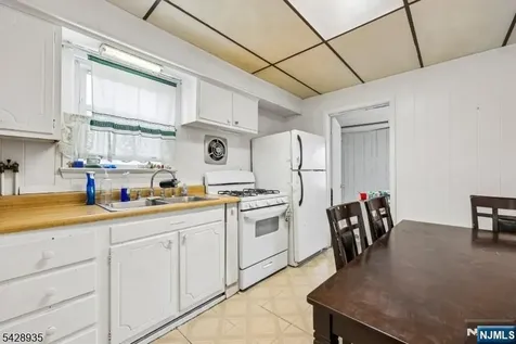 52 Preston Street Ridgefield Park NJ 07660