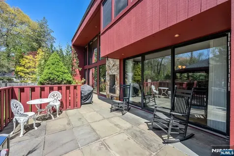84 Bogerts Mill Road Harrington Park NJ 07640