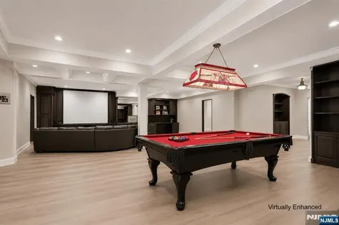 4 Hunter Ridge Woodcliff Lake NJ 07677