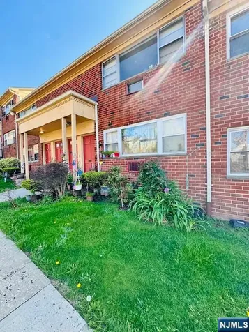 924 Stuyvesant Avenue Irvington NJ 07111