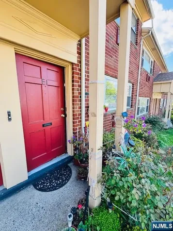 924 Stuyvesant Avenue Irvington NJ 07111