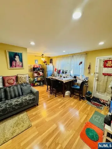 924 Stuyvesant Avenue Irvington NJ 07111