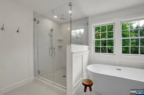 331 Wastena Terrace Ridgewood NJ 07450