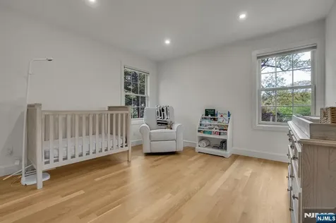 331 Wastena Terrace Ridgewood NJ 07450