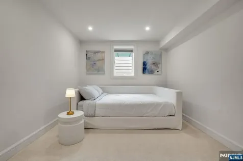 331 Wastena Terrace Ridgewood NJ 07450