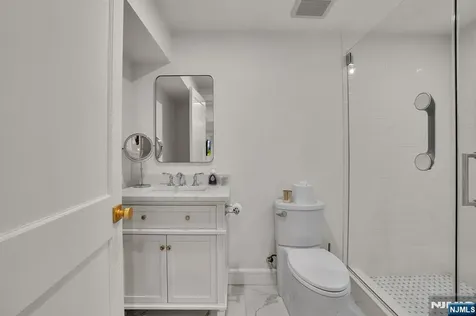 331 Wastena Terrace Ridgewood NJ 07450