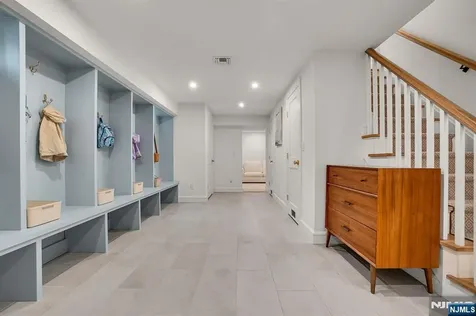 331 Wastena Terrace Ridgewood NJ 07450