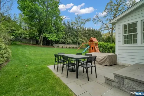 331 Wastena Terrace Ridgewood NJ 07450