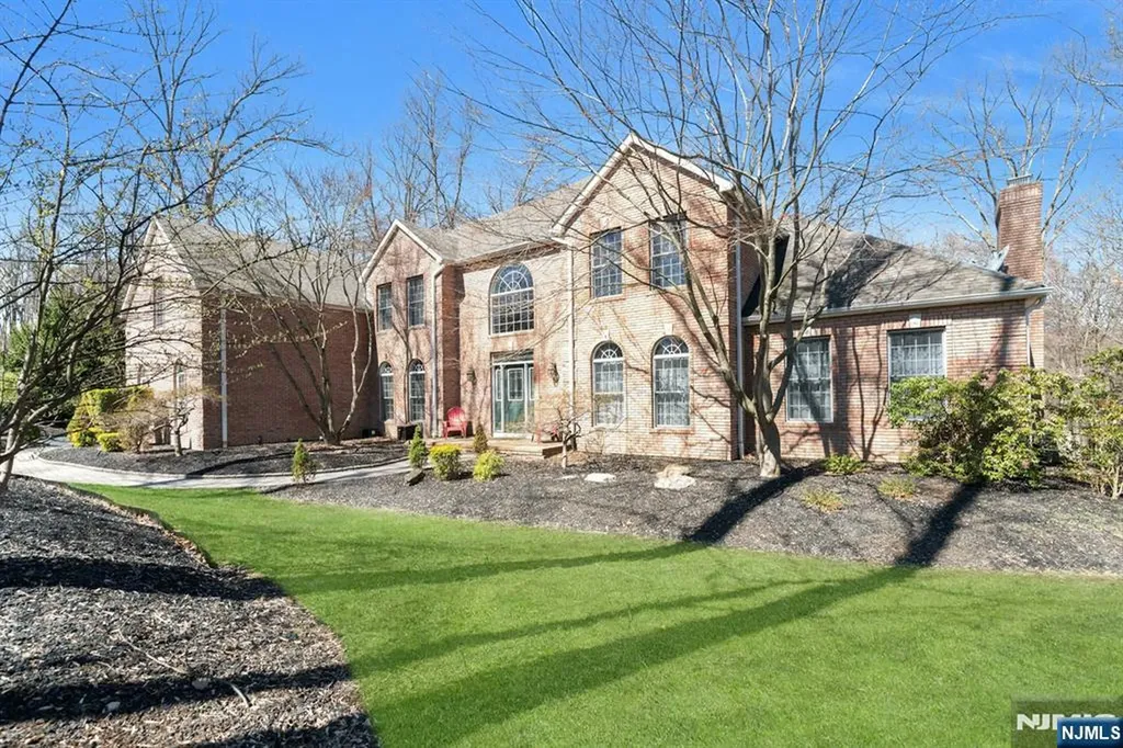 13 Greenfield Hill Sparta NJ 07871