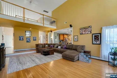13 Greenfield Hill Sparta NJ 07871