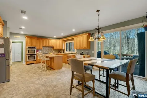 13 Greenfield Hill Sparta NJ 07871