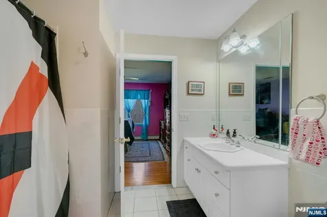 13 Greenfield Hill Sparta NJ 07871