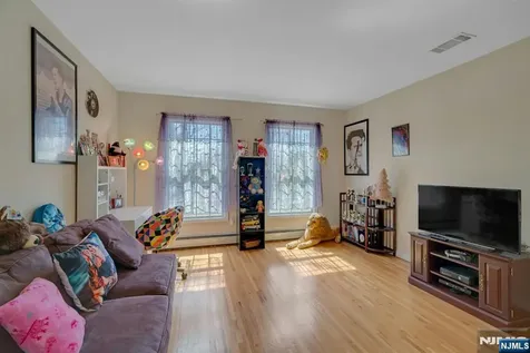 13 Greenfield Hill Sparta NJ 07871