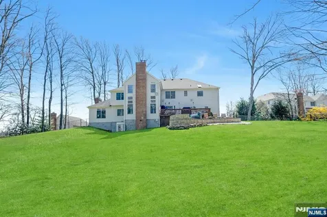 13 Greenfield Hill Sparta NJ 07871