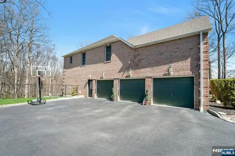 13 Greenfield Hill Sparta NJ 07871