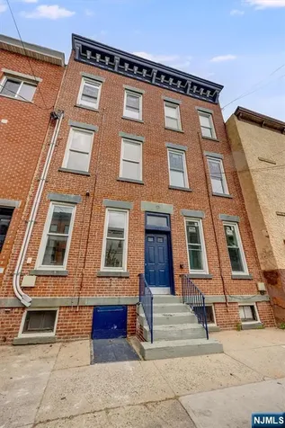 147 New York Avenue Jersey City NJ 07307