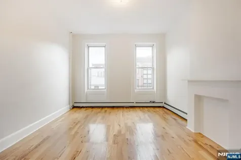 147 New York Avenue Jersey City NJ 07307