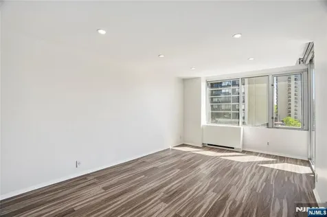 6 Horizon Road Fort Lee NJ 07024
