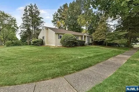 252 Valley Road River Edge NJ 07661