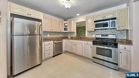 252 Valley Road River Edge NJ 07661