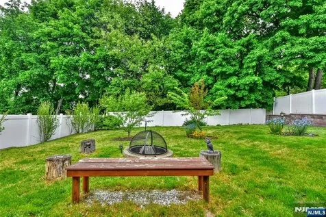 109 Brookview Drive Woodland Park NJ 07424