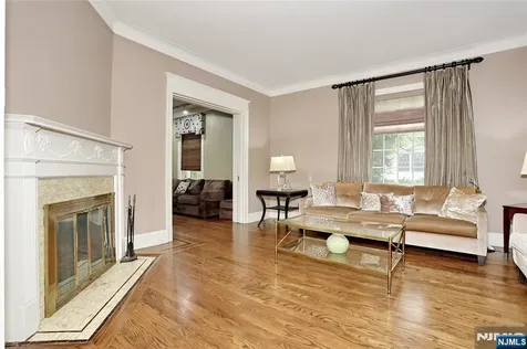 191 Hillside Avenue Englewood NJ 07631