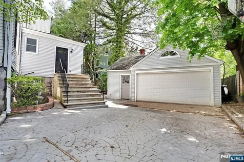 191 Hillside Avenue Englewood NJ 07631