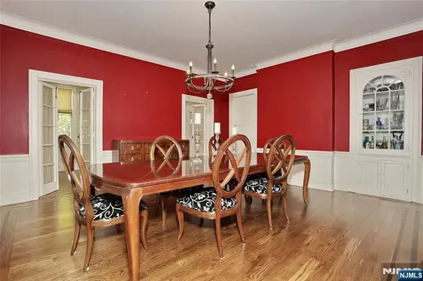 191 Hillside Avenue Englewood NJ 07631