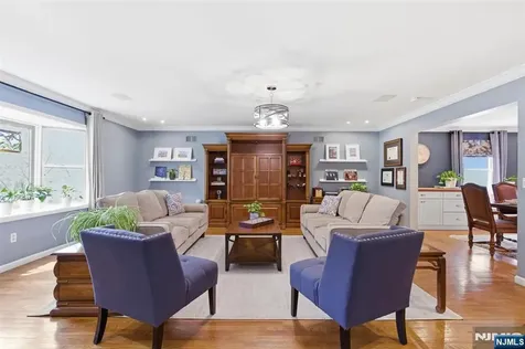 407 Mark Lane River Vale NJ 07675