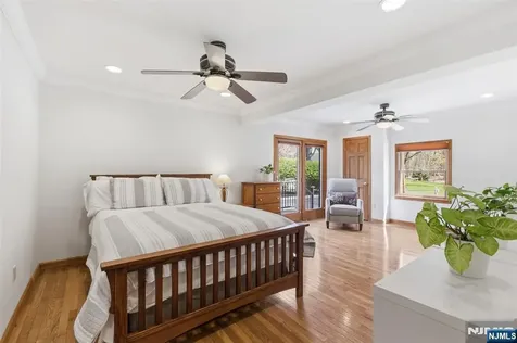 407 Mark Lane River Vale NJ 07675