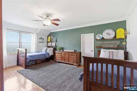 407 Mark Lane River Vale NJ 07675