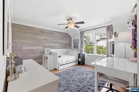 407 Mark Lane River Vale NJ 07675