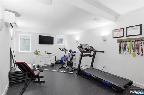 407 Mark Lane River Vale NJ 07675