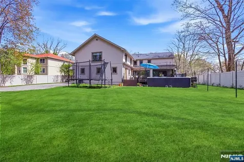 407 Mark Lane River Vale NJ 07675