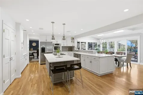 407 Mark Lane River Vale NJ 07675