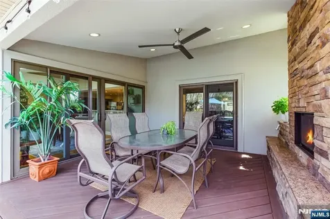 407 Mark Lane River Vale NJ 07675