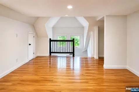 91 Birchwood Road Glen Rock NJ 07452