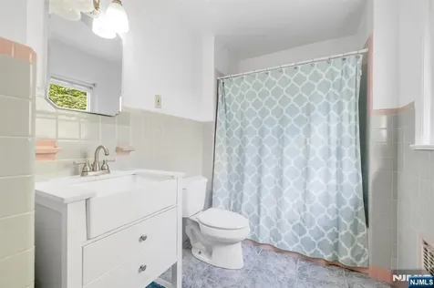 99 Oneida Avenue Dumont NJ 07628