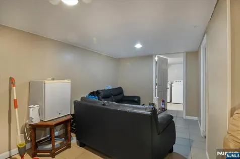 22 Tuttle Street Wallington NJ 07057