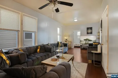 22 Tuttle Street Wallington NJ 07057