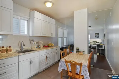 22 Tuttle Street Wallington NJ 07057