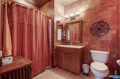 10402 Warrens Way Wanaque NJ 07465