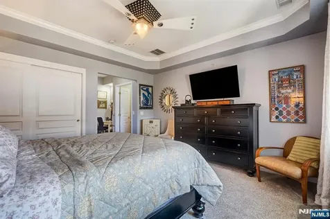 10402 Warrens Way Wanaque NJ 07465